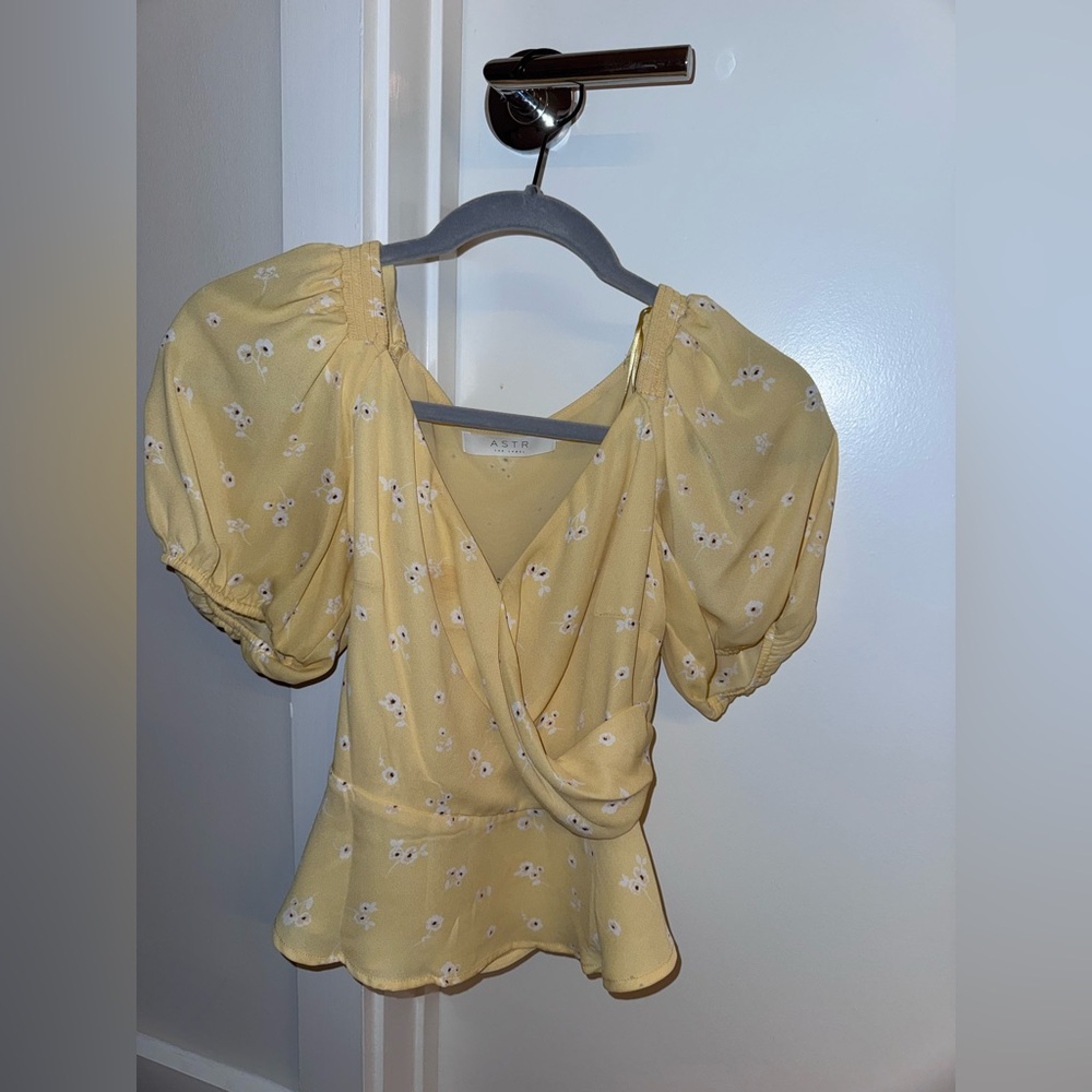 ASTR Yellow Blouse
